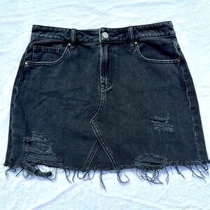 Black charcoal pacsun mini denim Jean skirt pac sun size 28 short raw hem ripped